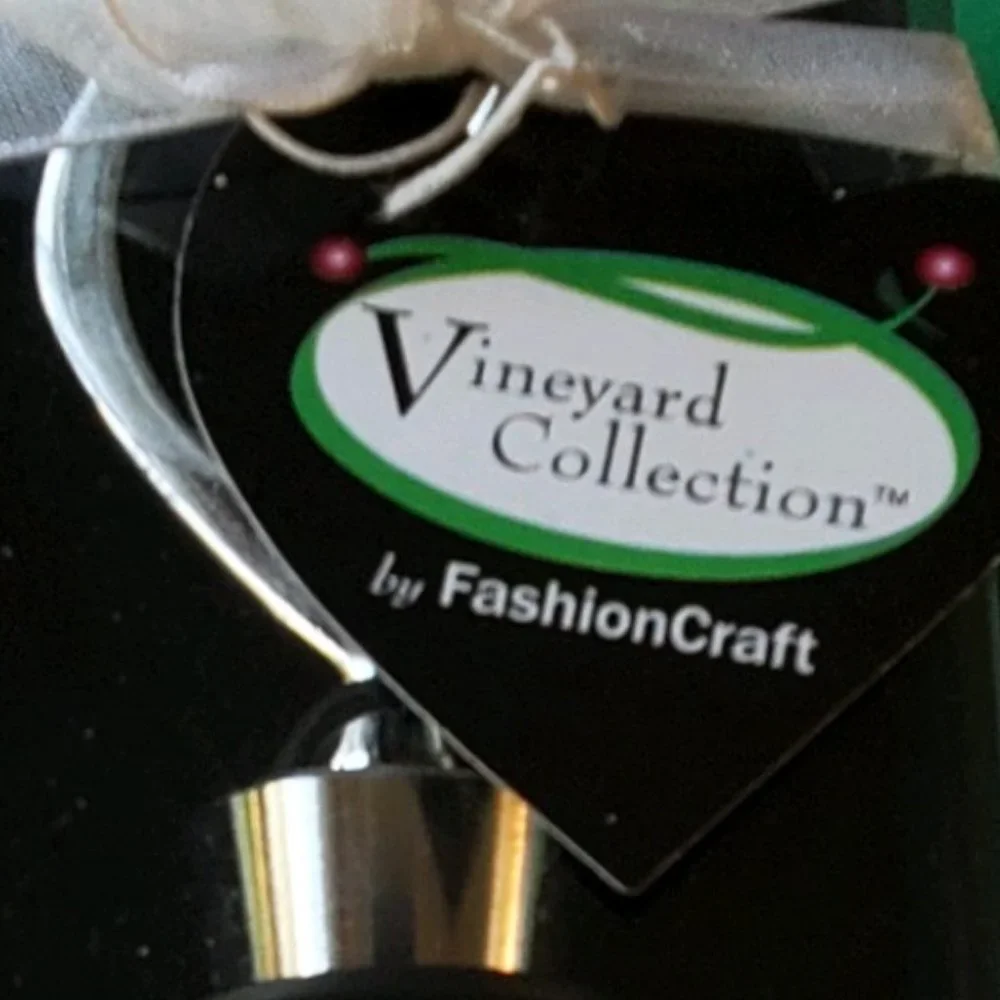 N/A wine stopper